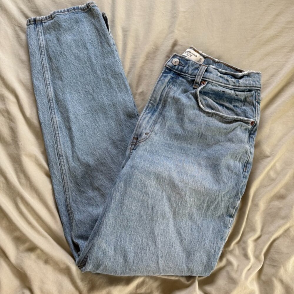 Abercrombie & Fitch Ultra High Rise 90's Straight - Picture 7 of 7